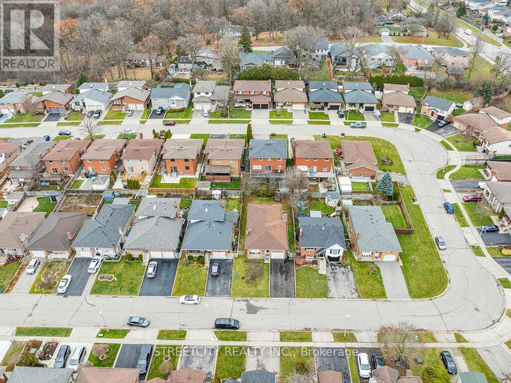 125 Stonyburn Crescent, Cambridge, Ontario  N1R 7X2 - Photo 49 - X12583186