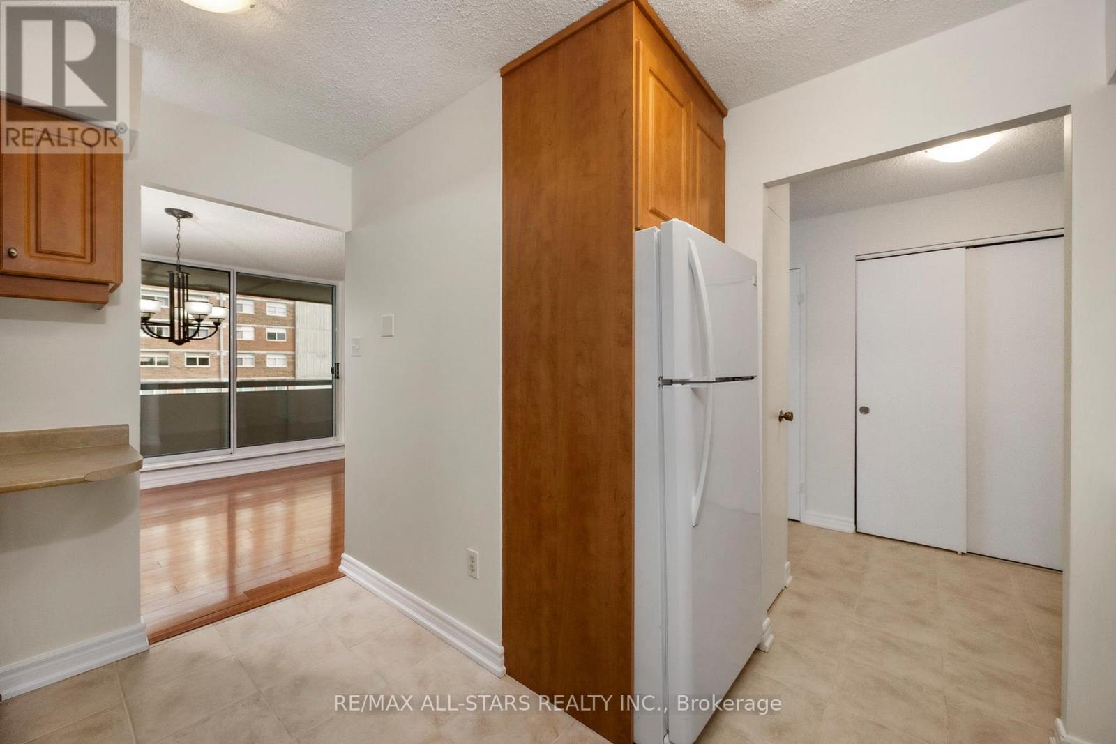 410 - 20 William Roe Boulevard, Newmarket, Ontario  L3Y 5V6 - Photo 12 - N12583154