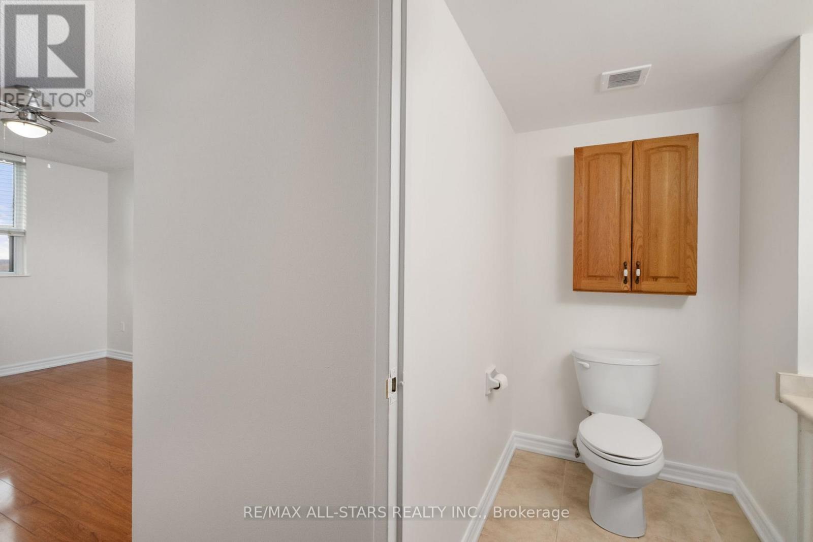 410 - 20 William Roe Boulevard, Newmarket, Ontario  L3Y 5V6 - Photo 19 - N12583154