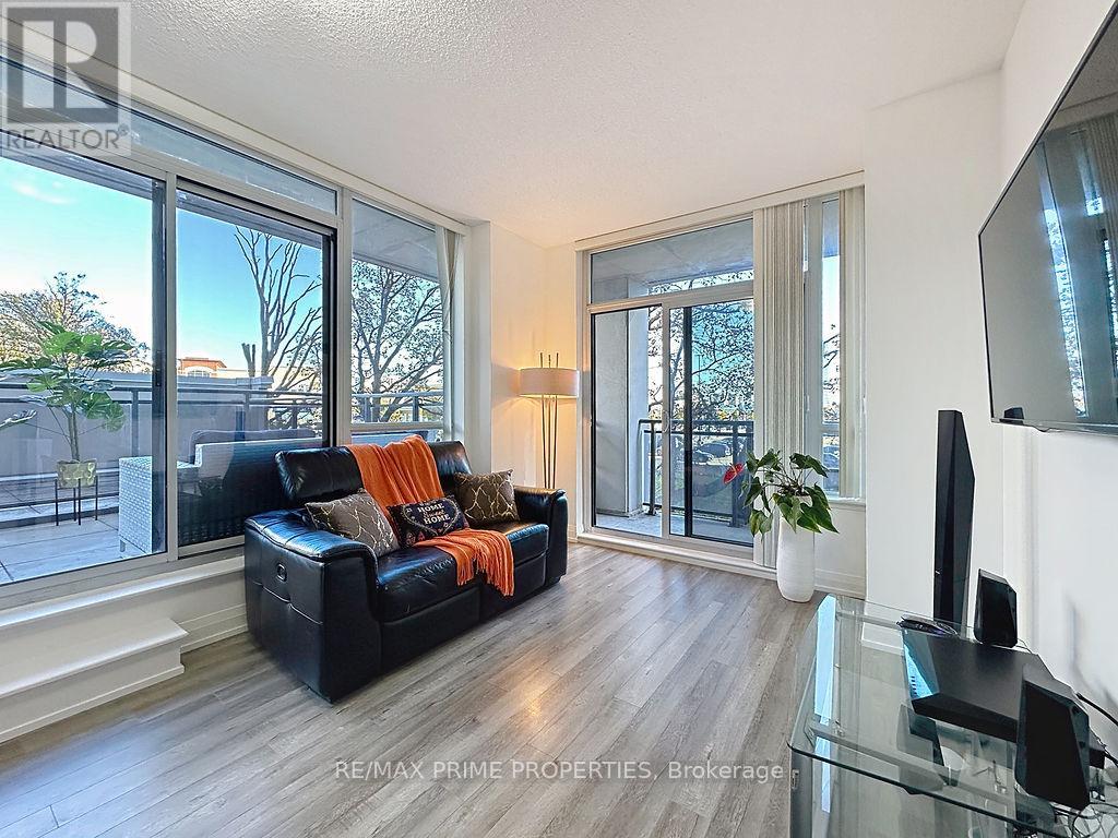 205 - 85 North Park Road, Vaughan, Ontario  L4J 0H9 - Photo 4 - N12583244