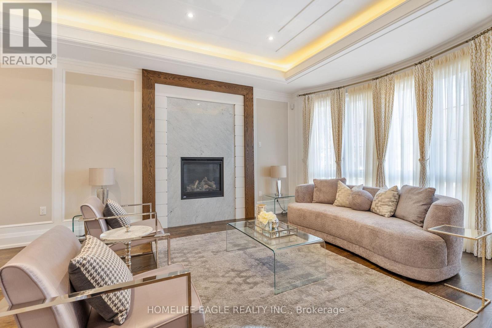 75 Child Drive, Aurora, Ontario L4G 1Y8 - Photo 3 - N12583272