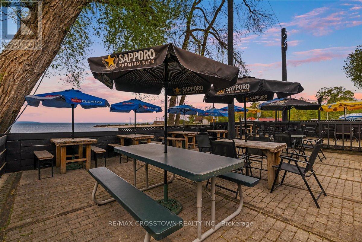 369 Balm Beach Road W, Tiny, Ontario  L0L 2J0 - Photo 37 - S12583198