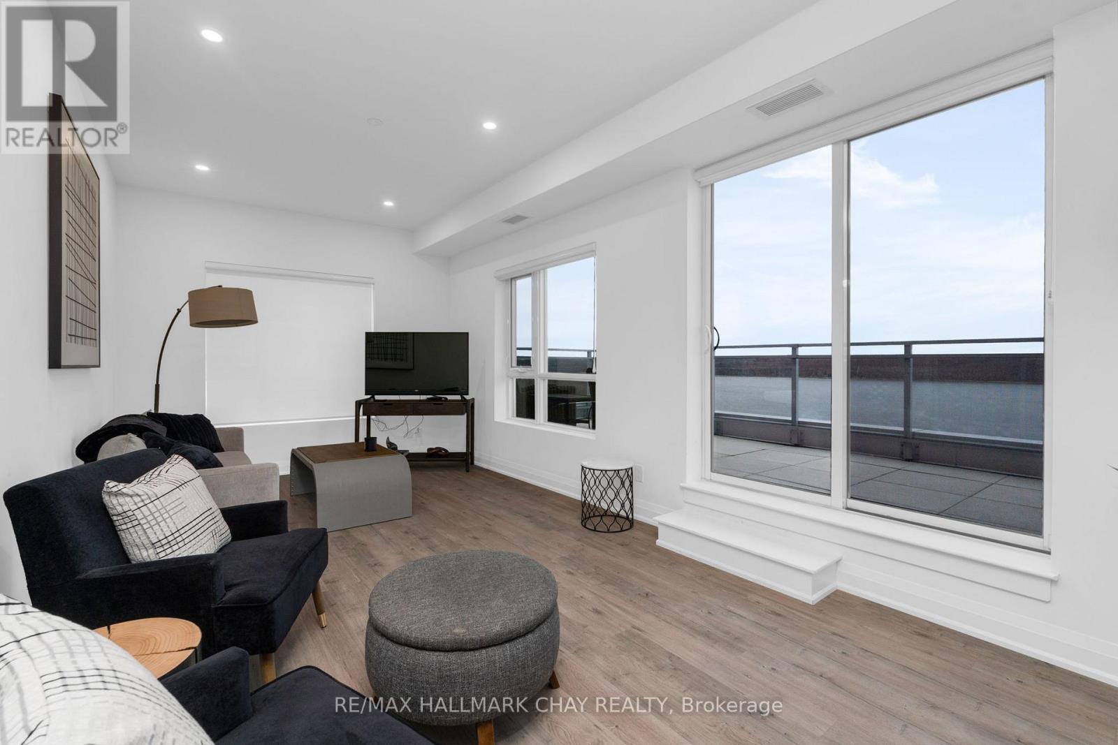 1105 - 58 Lakeside Terrace, Barrie (Little Lake), Ontario L4N 9S2 - Photo 11 - S12583266