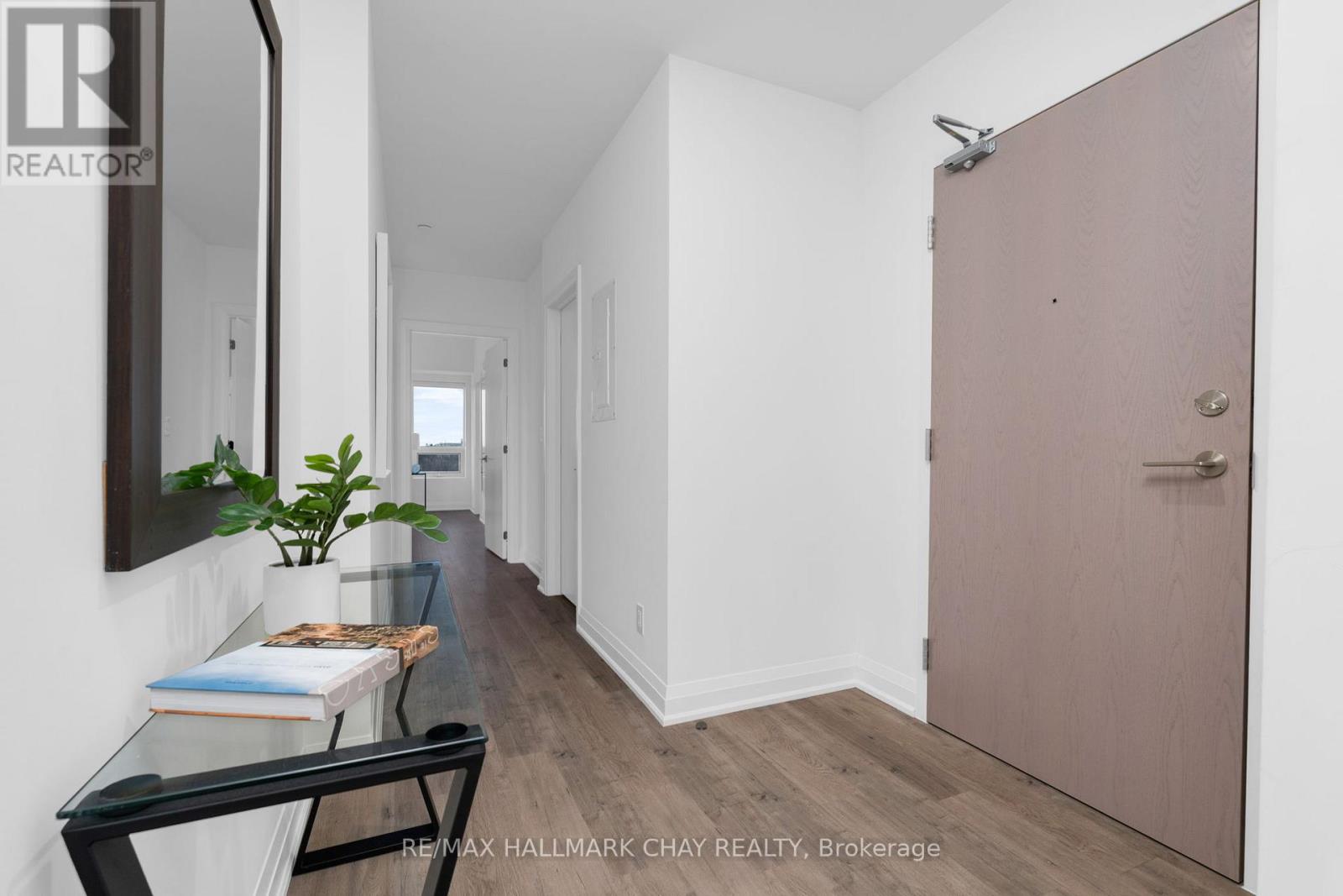 1105 - 58 Lakeside Terrace, Barrie (Little Lake), Ontario L4N 9S2 - Photo 5 - S12583266