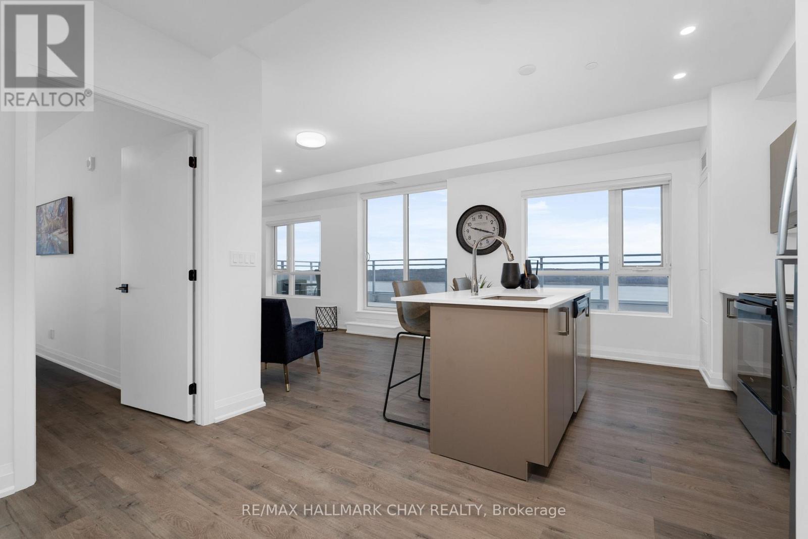 1105 - 58 Lakeside Terrace, Barrie (Little Lake), Ontario L4N 9S2 - Photo 6 - S12583266