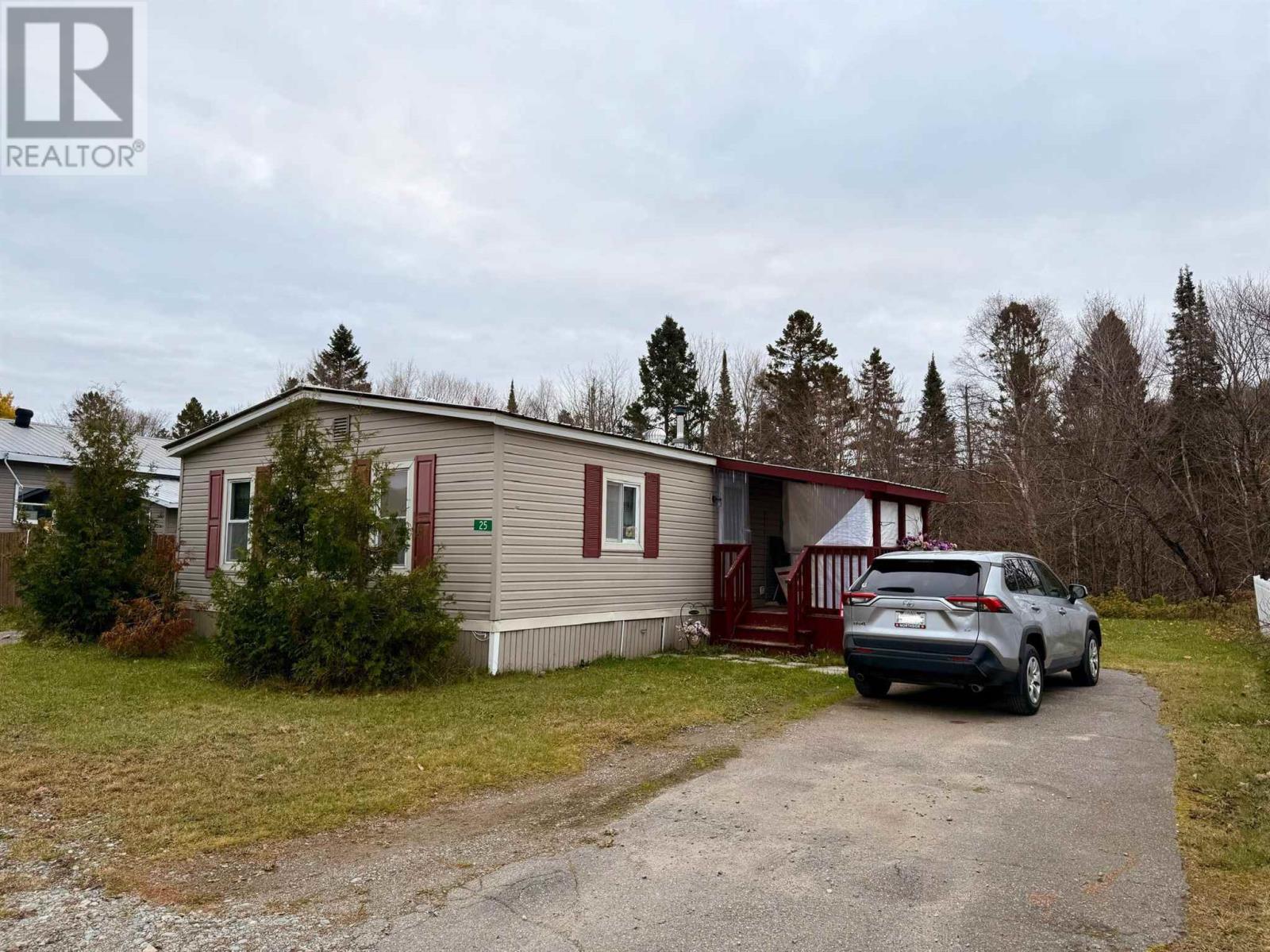 25 Jody LN, Heyden, Ontario