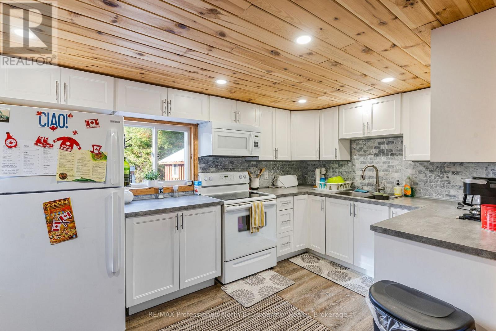 3475 Gelert Road, Minden Hills, Ontario  K0M 2K0 - Photo 15 - X12583360