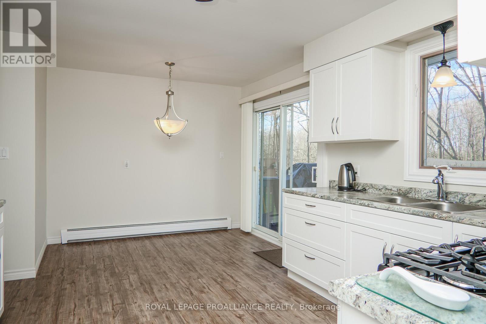 371 Maple Avenue, Deseronto, Ontario  K0K 1X0 - Photo 23 - X12583438