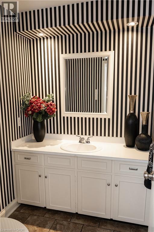 4194 Corrine Court, Burlington, Ontario  L7L 1J1 - Photo 19 - 40780400