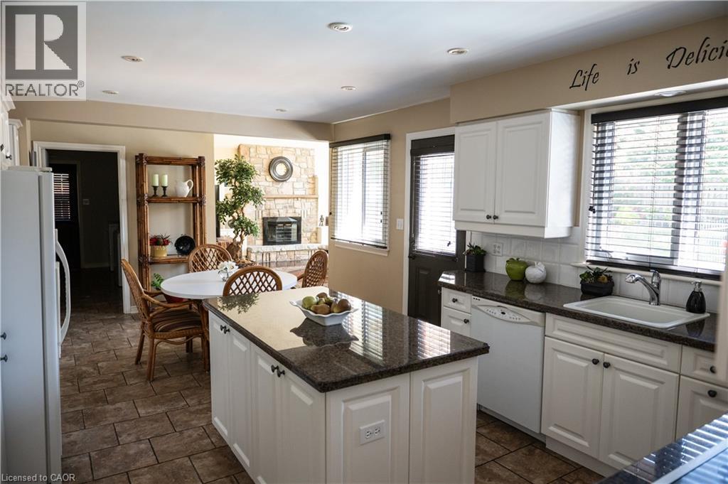 4194 Corrine Court, Burlington, Ontario  L7L 1J1 - Photo 9 - 40780400