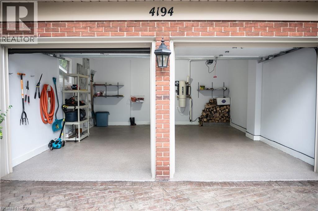 4194 Corrine Court, Burlington, Ontario  L7L 1J1 - Photo 2 - 40780400
