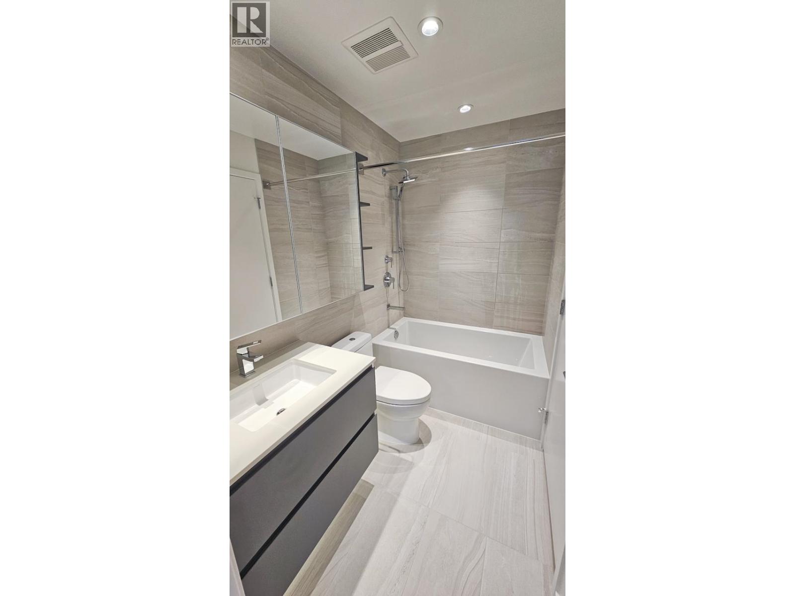 918 6300 Minoru Blvd, Richmond, British Columbia  V7C 2X5 - Photo 2 - R3069902