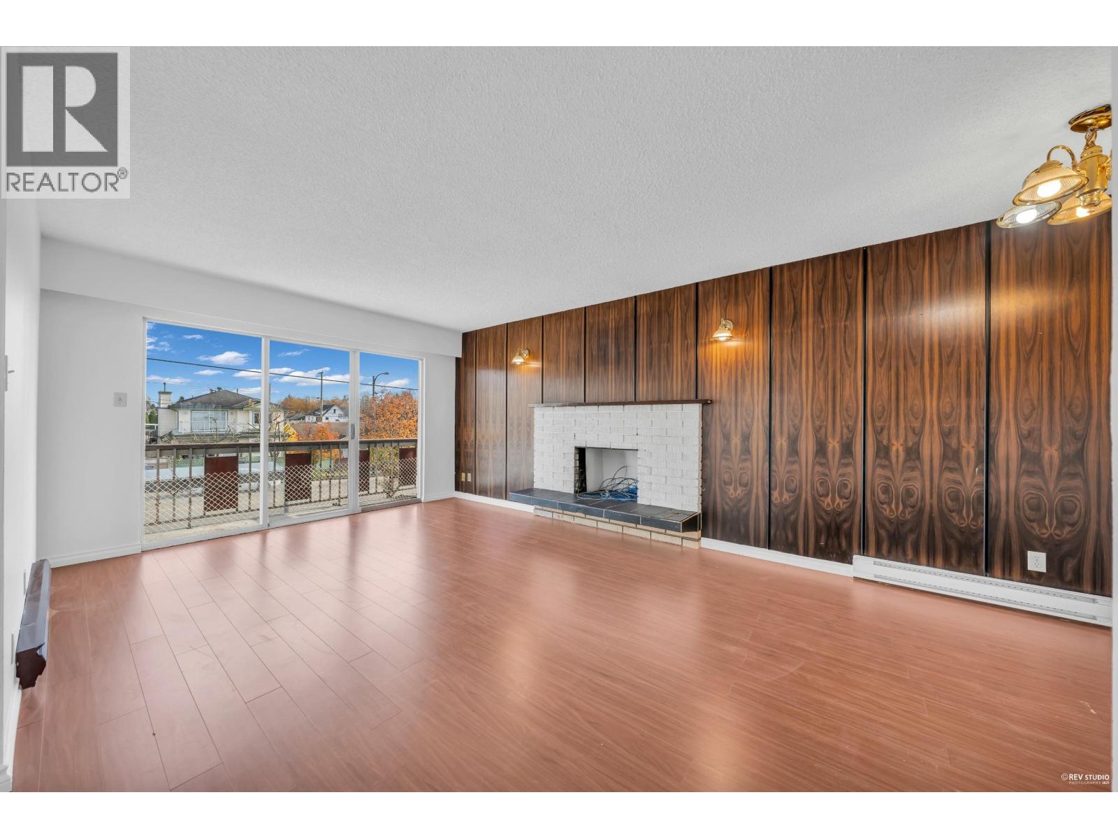 7511 Main Street, Vancouver, British Columbia  V5X 3K1 - Photo 2 - R3070618