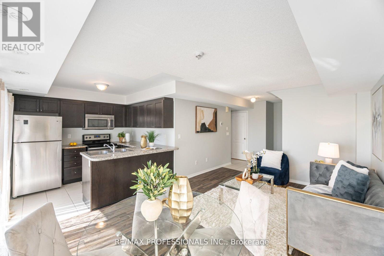 608 - 140 Widdicombe Hill Boulevard, Toronto, Ontario  M9R 0A9 - Photo 11 - W12583206