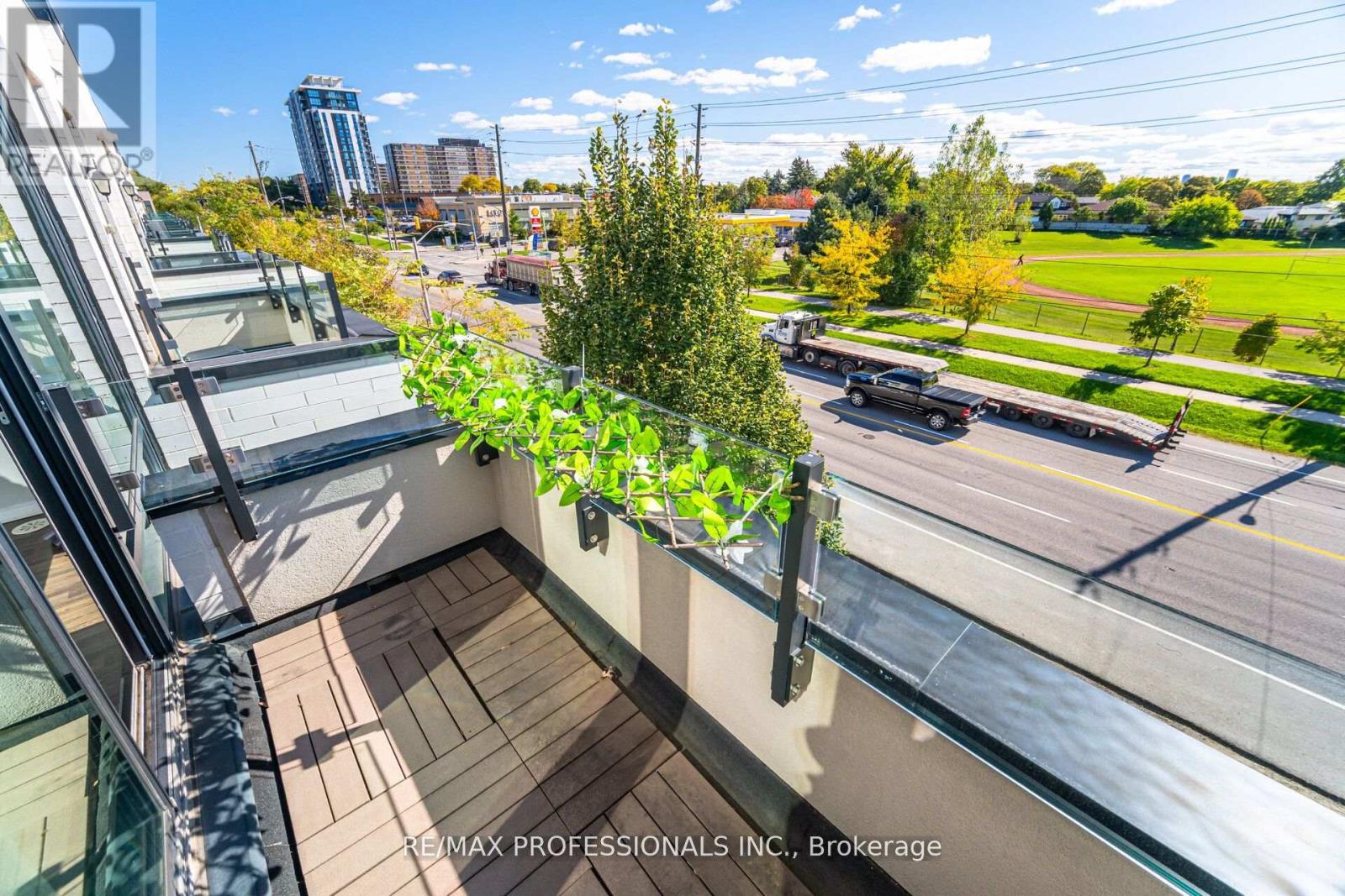 608 - 140 Widdicombe Hill Boulevard, Toronto, Ontario  M9R 0A9 - Photo 24 - W12583206