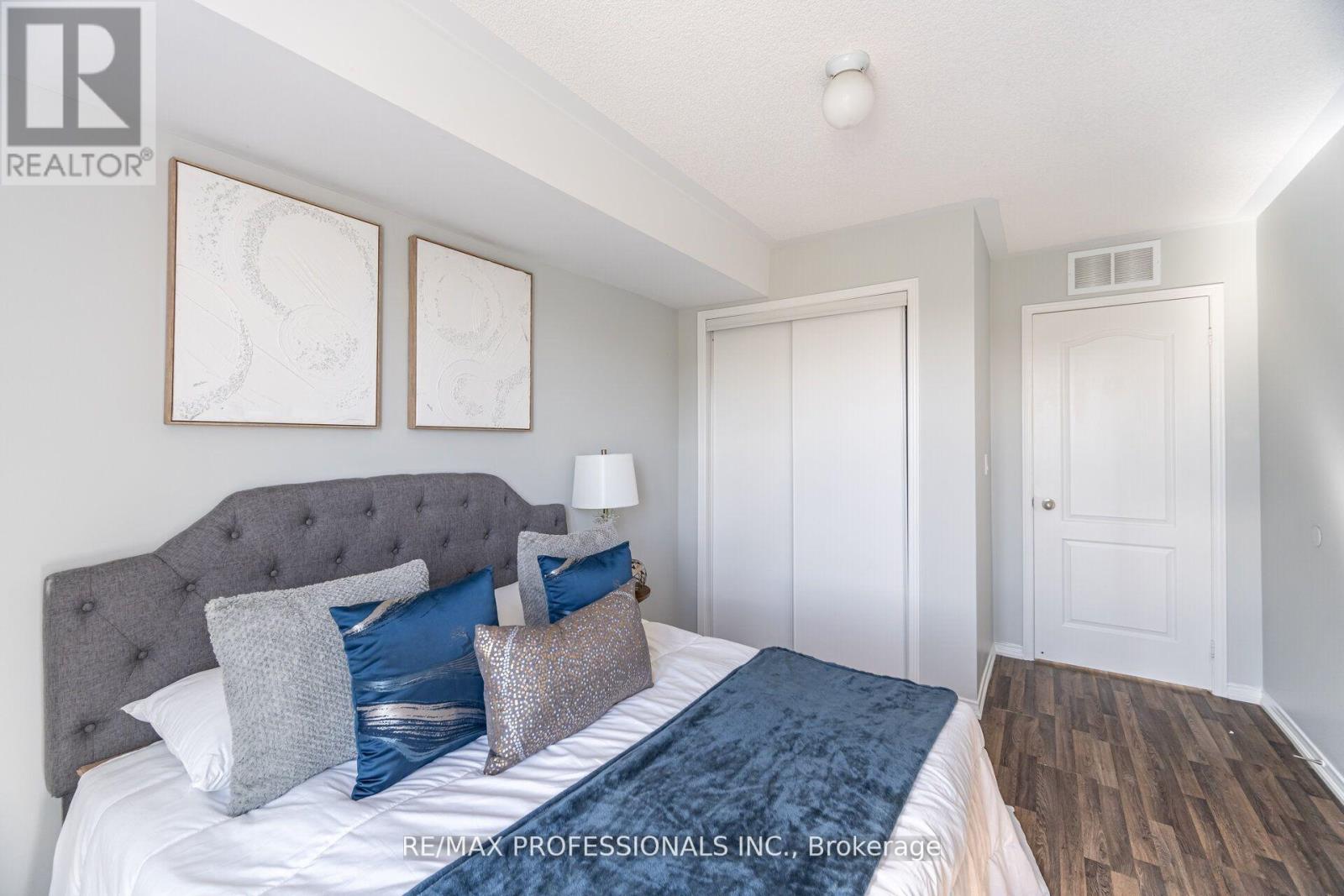 608 - 140 Widdicombe Hill Boulevard, Toronto, Ontario  M9R 0A9 - Photo 26 - W12583206