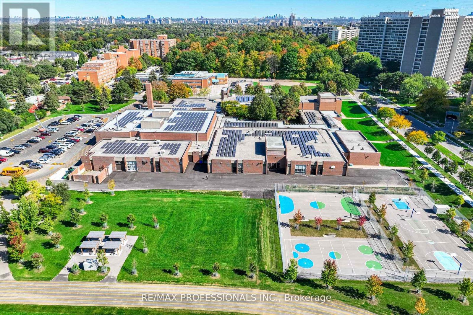 608 - 140 Widdicombe Hill Boulevard, Toronto, Ontario  M9R 0A9 - Photo 37 - W12583206