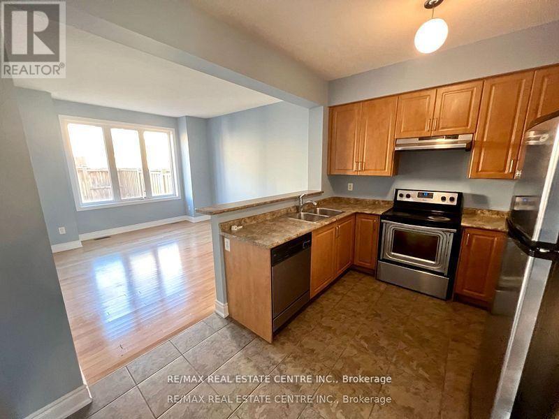 211 Elbern Markell Drive, Brampton, Ontario  L6X 3A9 - Photo 11 - W12583268