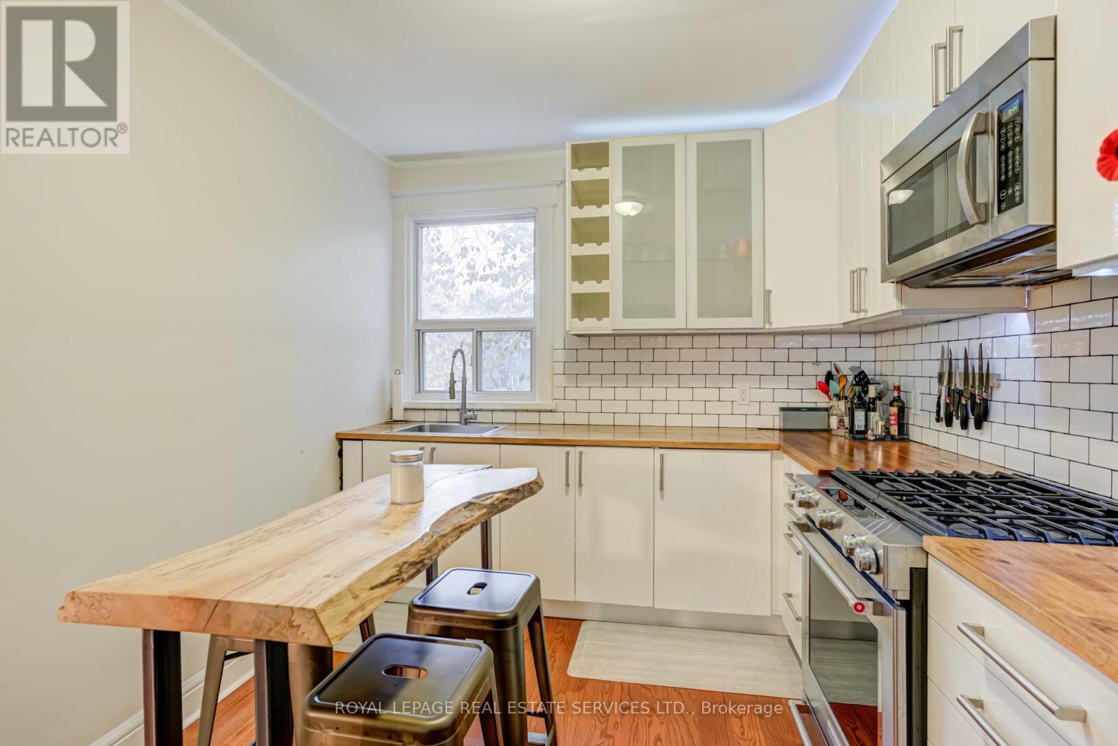 168 Dunn Avenue, Toronto, Ontario  M6K 2R6 - Photo 8 - W12583334