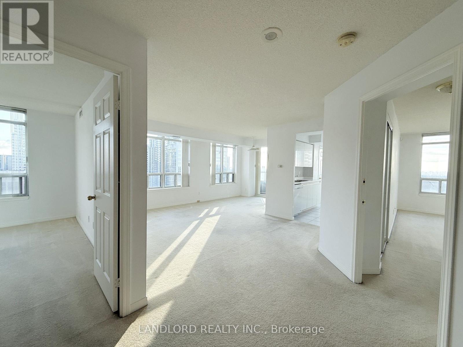 1917 - 8 Hillcrest Avenue, Toronto, Ontario  M2N 6Y6 - Photo 1 - C12480381