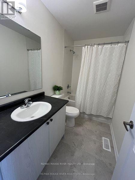 677 Ribstone Court, Oshawa, Ontario  L1K 3G7 - Photo 10 - E12543580