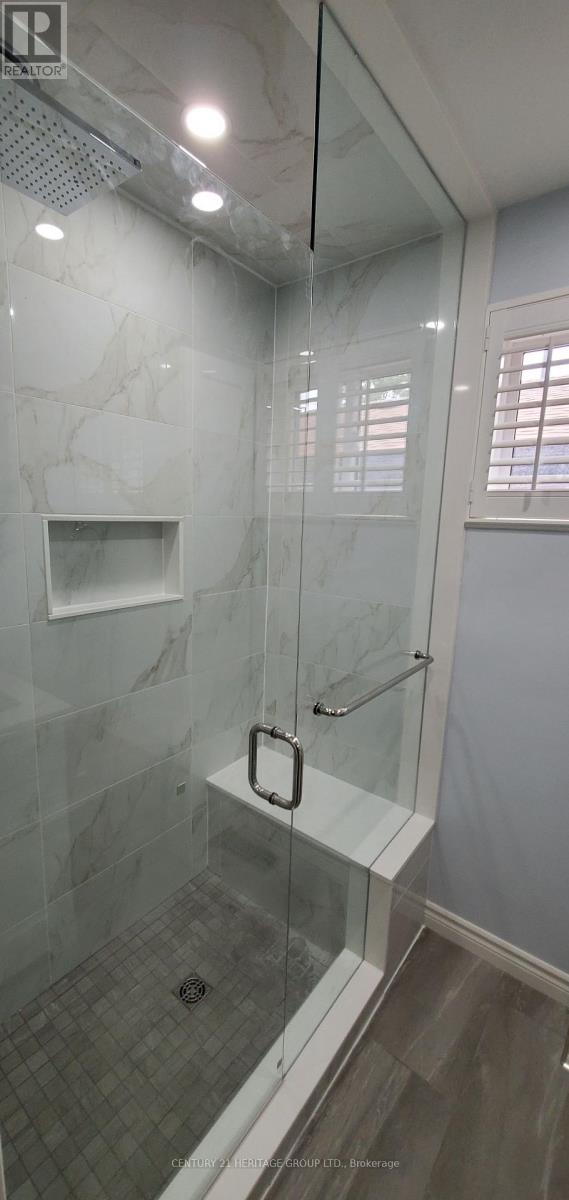 Main Floor - 464 Sandford Street, Newmarket, Ontario L3Y 4S7 - Photo 17 - N12583100