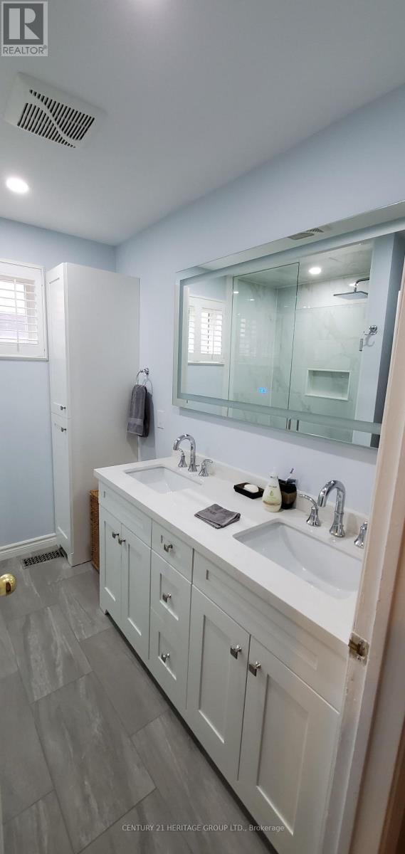 Main Floor - 464 Sandford Street, Newmarket, Ontario L3Y 4S7 - Photo 18 - N12583100