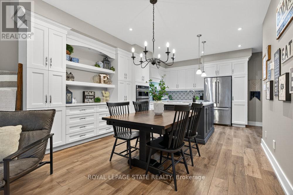 5 Macassa Court, Grimsby, Ontario L3M 0H7 - Photo 3 - X12583250