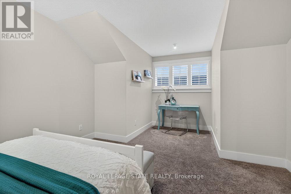 5 Macassa Court, Grimsby, Ontario L3M 0H7 - Photo 32 - X12583250