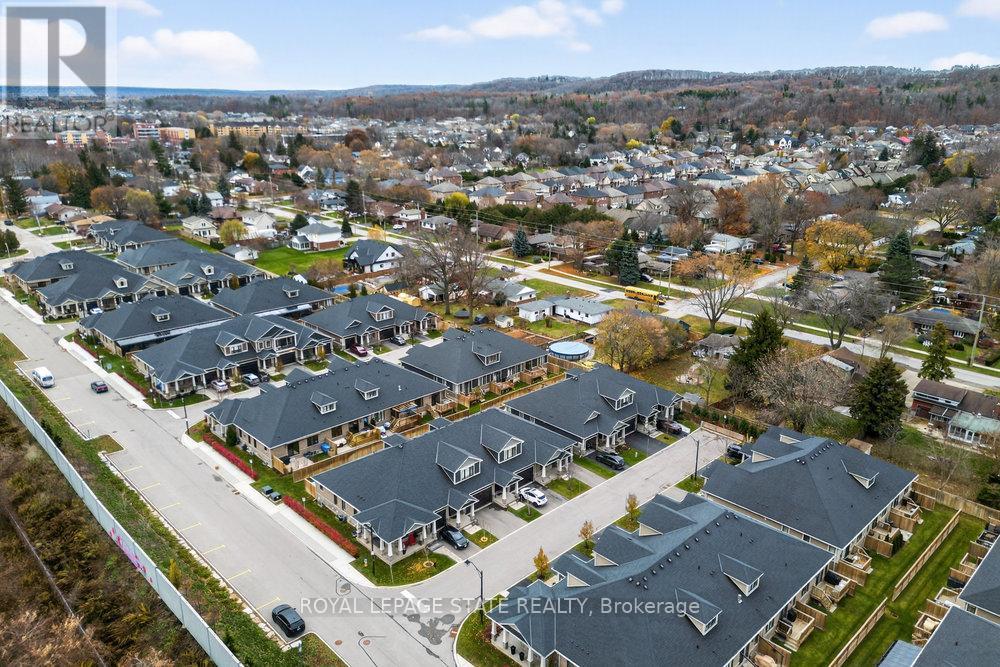 5 Macassa Court, Grimsby, Ontario L3M 0H7 - Photo 46 - X12583250