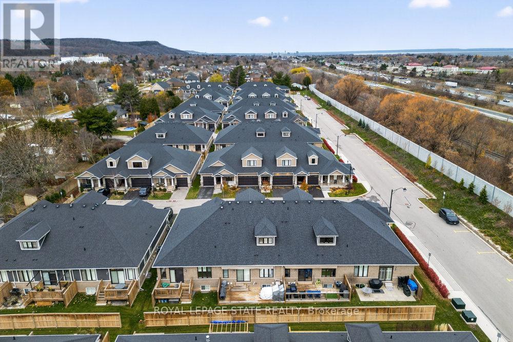 5 Macassa Court, Grimsby, Ontario L3M 0H7 - Photo 47 - X12583250