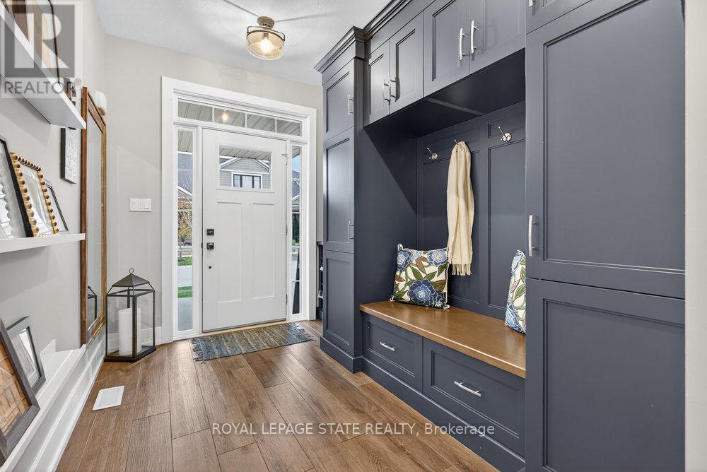 5 Macassa Court, Grimsby, Ontario L3M 0H7 - Photo 9 - X12583250