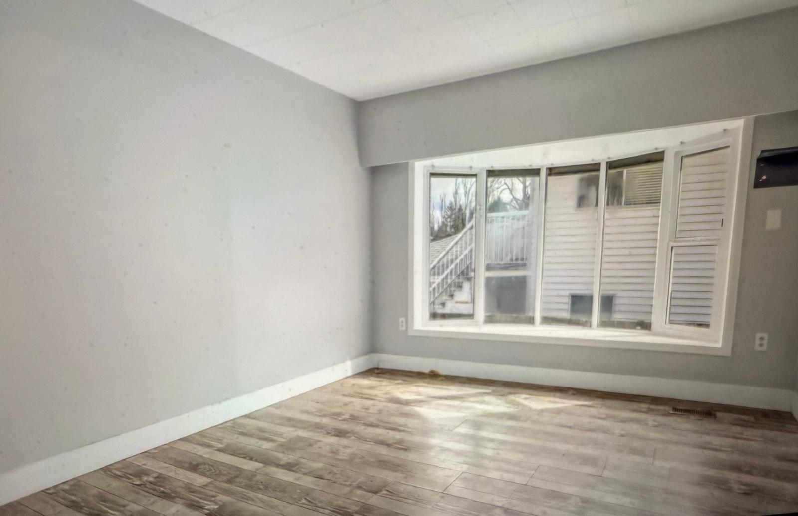 14782 107a Avenue, Surrey, British Columbia  V3R 1V1 - Photo 3 - R3070658