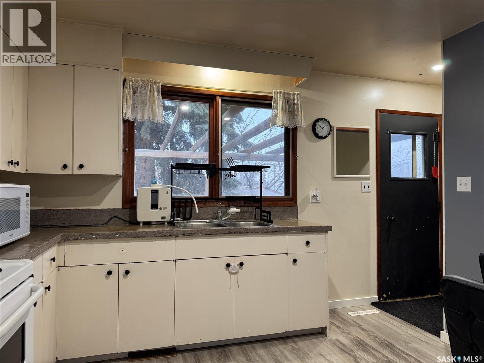 401 5th Street W, Wynyard, Saskatchewan  S0A 4T0 - Photo 11 - SK024791