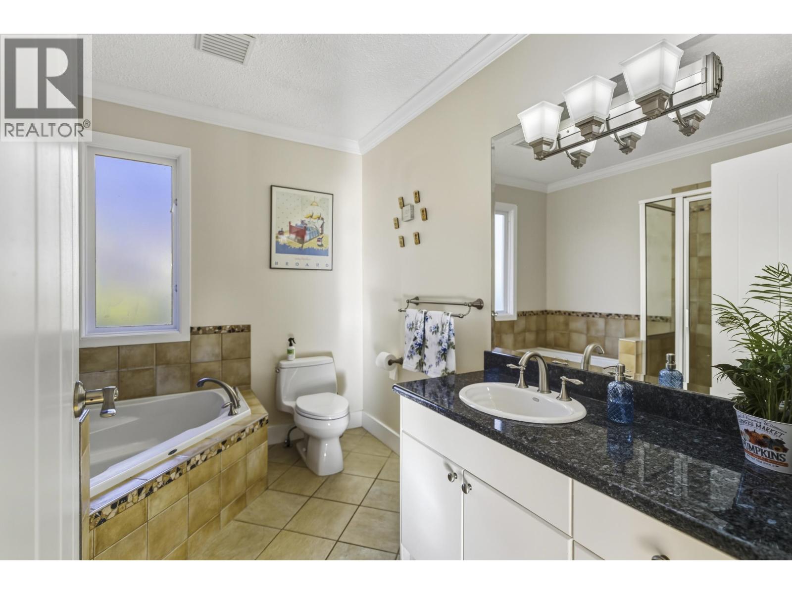 715 Kilkeel Place, North Vancouver, British Columbia  V7N 2X2 - Photo 10 - R3070700