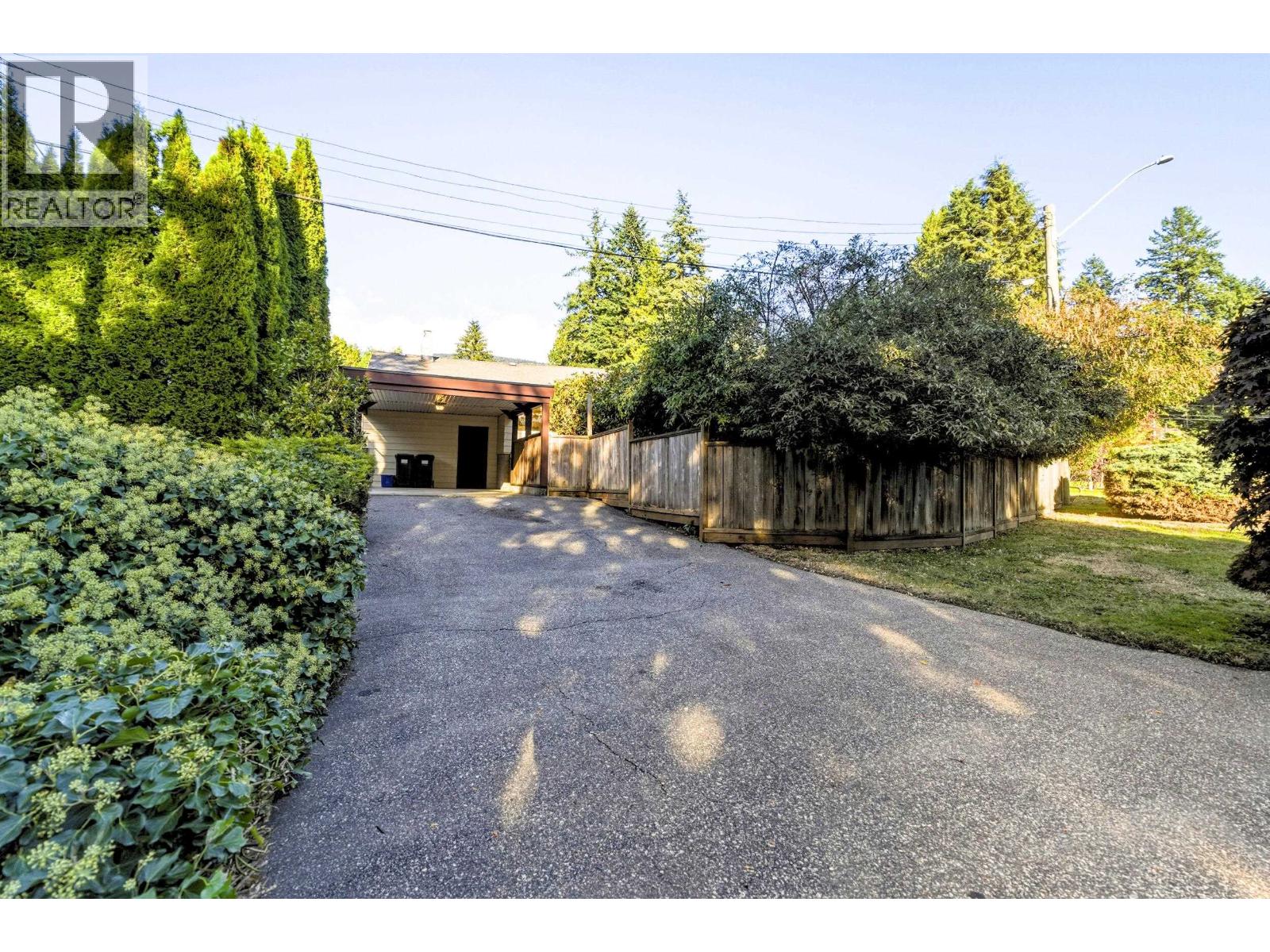715 Kilkeel Place, North Vancouver, British Columbia  V7N 2X2 - Photo 24 - R3070700
