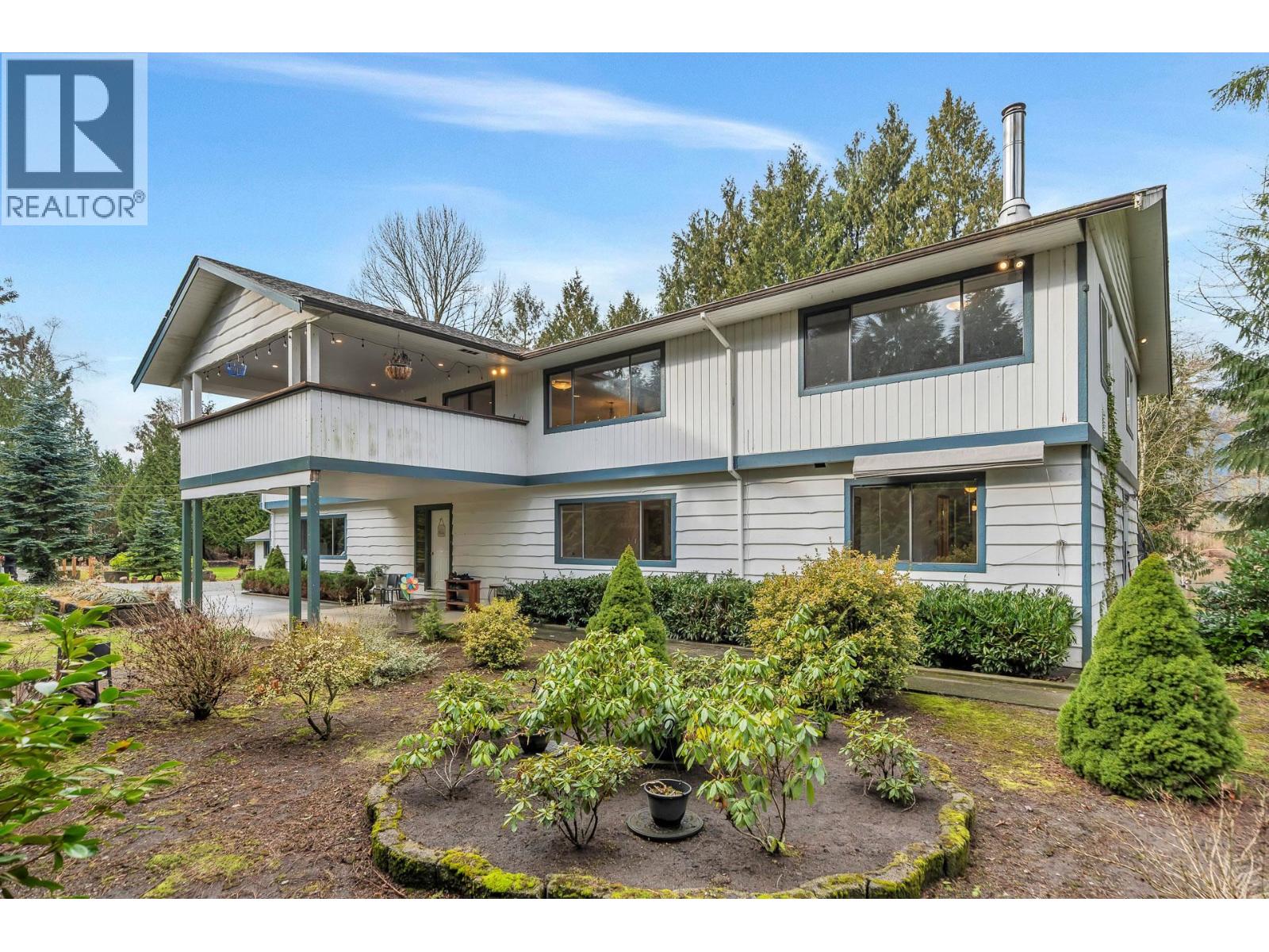 3775 Lincoln Avenue, Coquitlam, British Columbia  V3E 3H8 - Photo 2 - R3070706