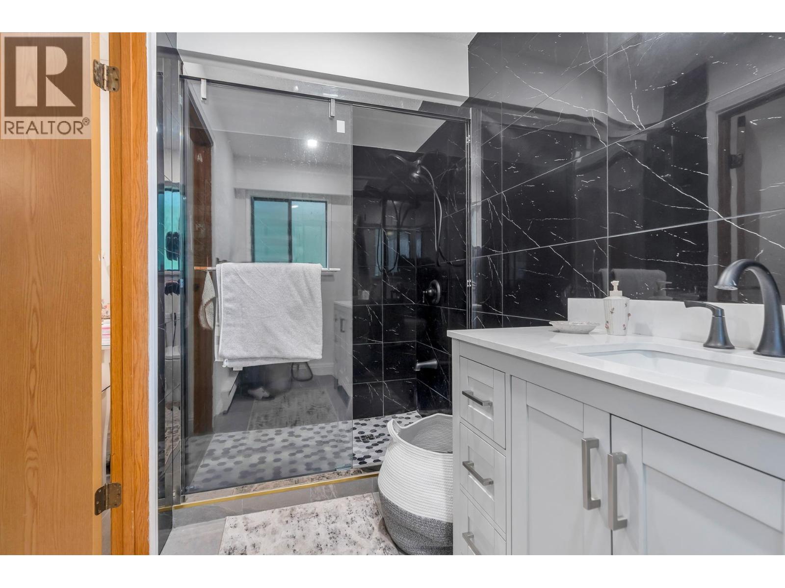 3775 Lincoln Avenue, Coquitlam, British Columbia  V3E 3H8 - Photo 28 - R3070706