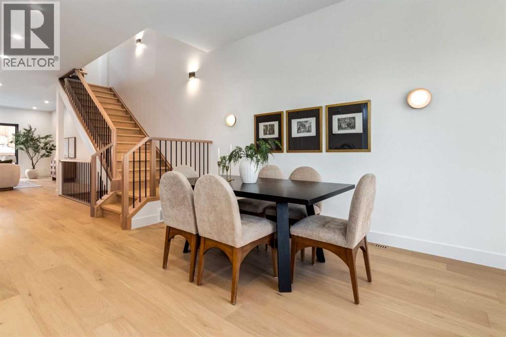 4834 22 Avenue Nw, Calgary, Alberta  T3B 0Y5 - Photo 4 - A2272685