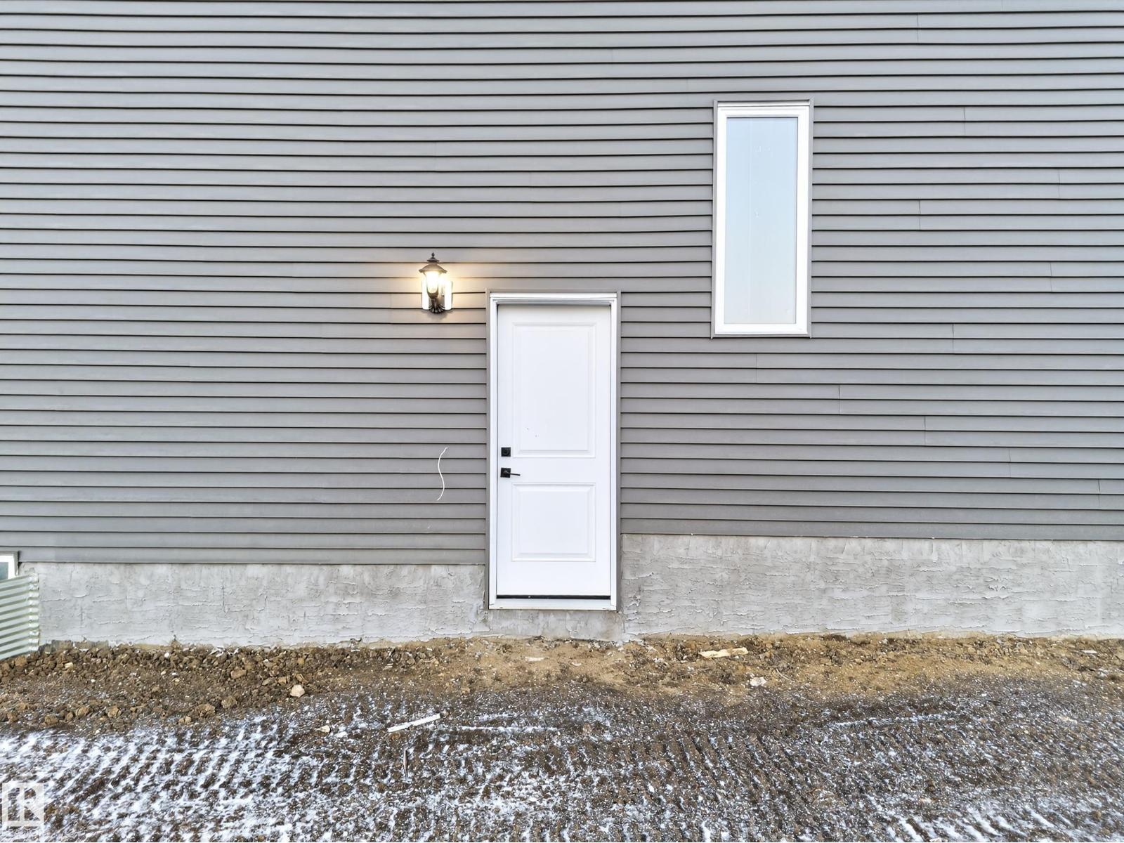 2010 Collip Cr Sw, Edmonton, Alberta  T6W 5T4 - Photo 3 - E4466898