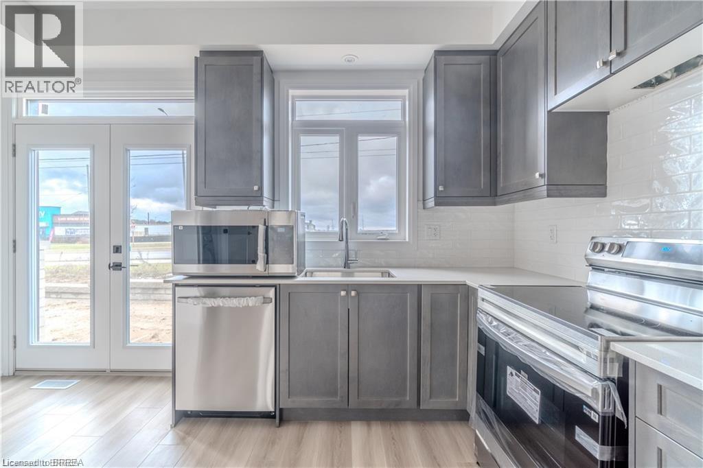 55 Tom Brown Drive Unit# 23, Paris, Ontario  N3L 0K3 - Photo 11 - 40790439