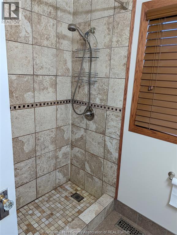 1868 Pillette Unit# Upper, Windsor, Ontario  N8T 2P1 - Photo 9 - 25030750