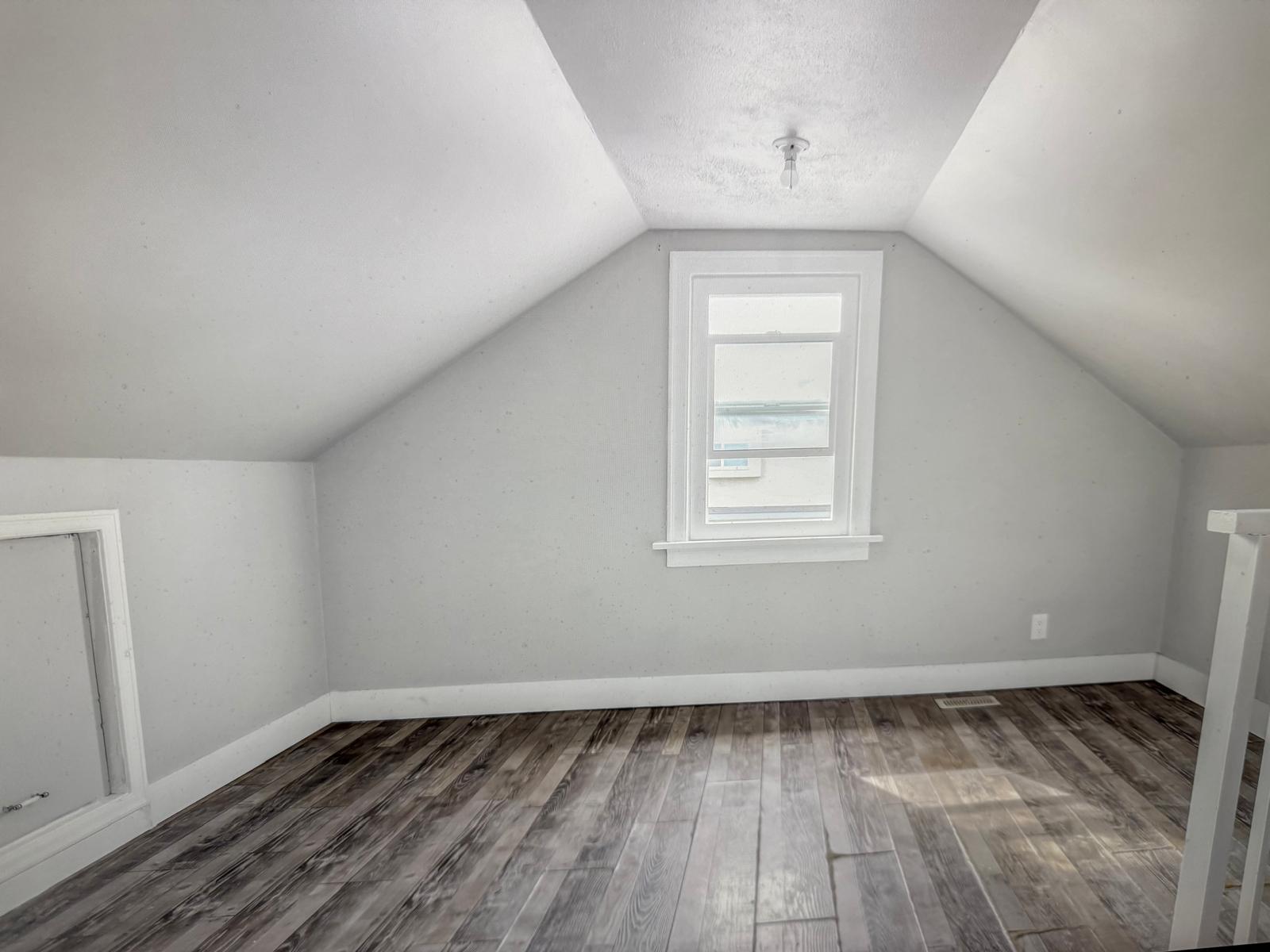 14782 107a Avenue, Surrey, British Columbia  V3R 1V1 - Photo 7 - R3070658