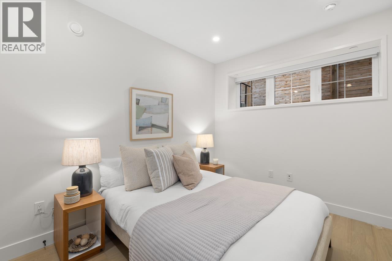 2432 W 49th Avenue, Vancouver, British Columbia  V6M 2V3 - Photo 13 - R3061611