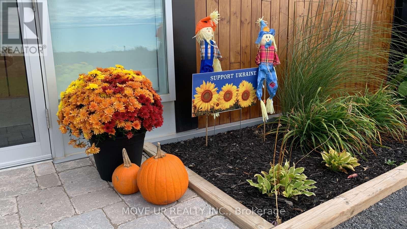 2404 County Rd 1 Road, Prince Edward County, Ontario  K0K 1G0 - Photo 3 - X12202618