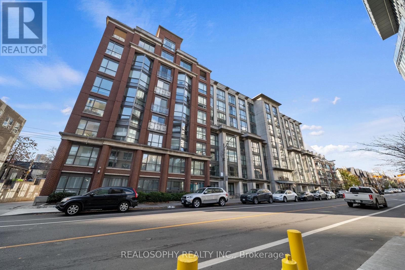 610 - 18 Beverley Street, Toronto, Ontario  M5T 3L2 - Photo 1 - C12581296