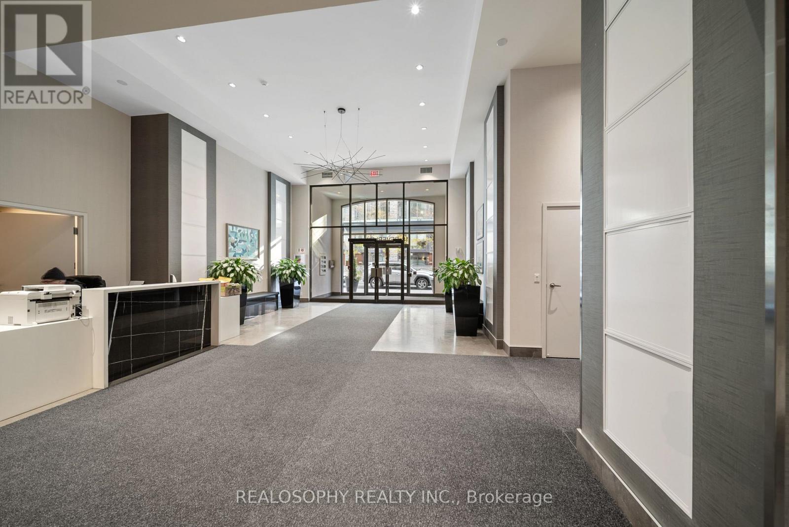 610 - 18 Beverley Street, Toronto, Ontario  M5T 3L2 - Photo 10 - C12581296