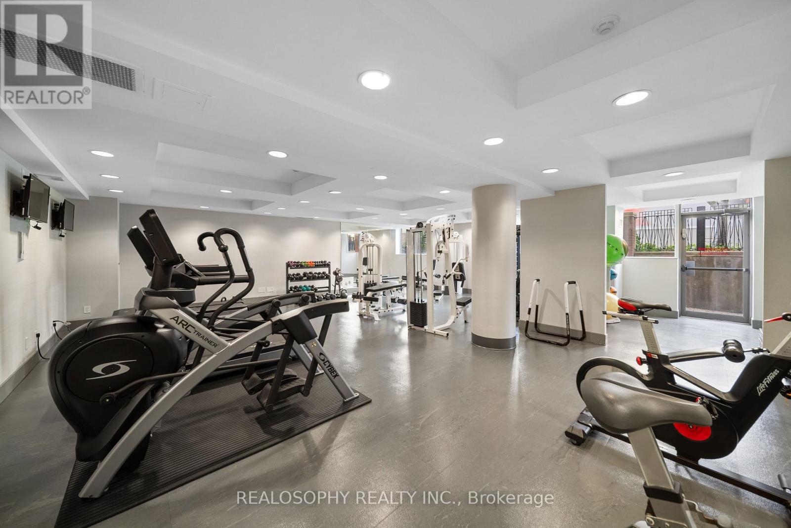 610 - 18 Beverley Street, Toronto, Ontario  M5T 3L2 - Photo 11 - C12581296