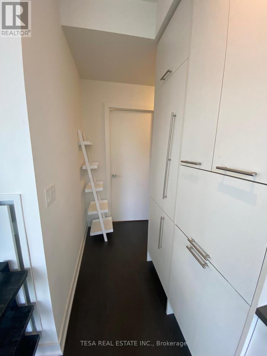 1207 - 199 Richmond Street W, Toronto, Ontario  M5V 0H4 - Photo 7 - C12583430