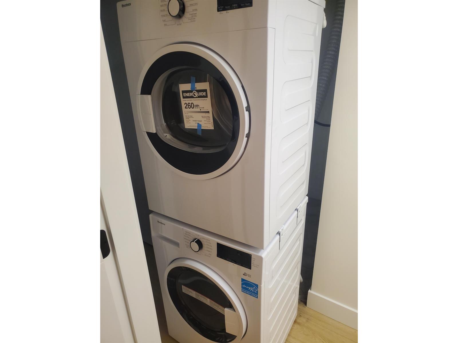 7158 204a Street, Langley, British Columbia  V2Y 3S7 - Photo 8 - R3070727